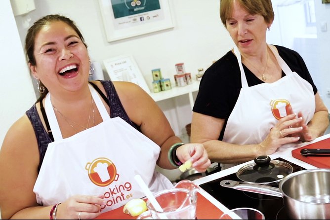 Spanish Cooking Class Paella Tapas and Sangria in Madrid - Meeting in Centro and getting cooking fast