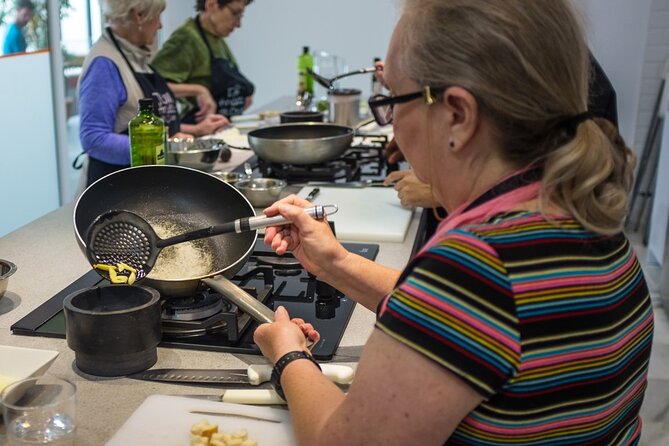 Spanish Cooking Class & Triana Market Tour in Sevilla - Group Size, Pace, and the Feel of the Day