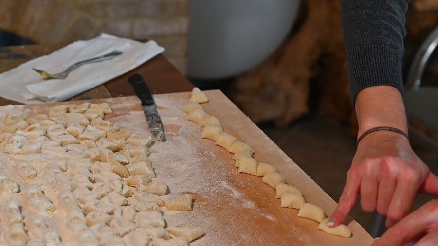 Spoleto Countryside Home Cooking Pasta Class & Meal - Inside the hostess home: the vibe that makes lessons stick