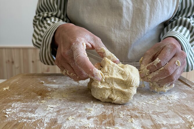 Spritz and Spaghetti Cooking Class - Group Size and Timing: Why This Feels Intimate