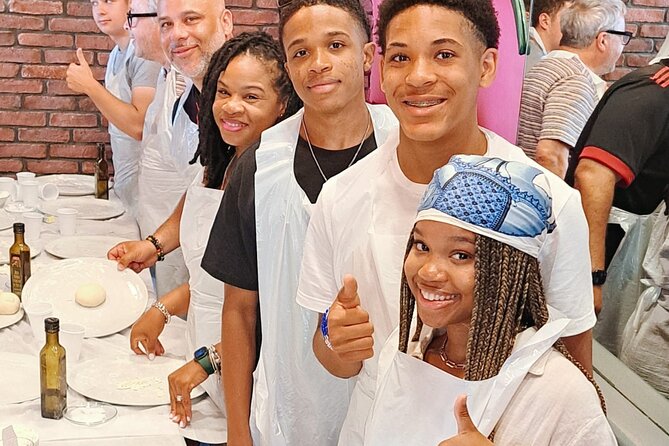 Spritz Making and Pizza Cooking Class in Rome City Center - Price and value: what $61.95 buys you in Rome