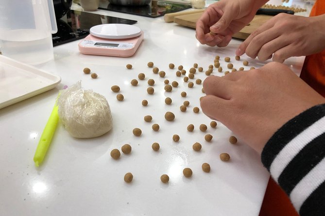 Street Food Cooking Class in Taipei : Gua Bao/Lu Rou Fan/Boba Tea - Bubble Tea from Scratch: Chewy Pearls and a Good Shake