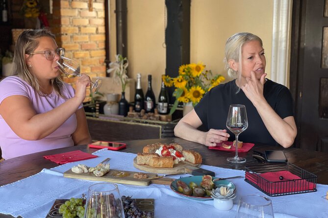 Štrukli cooking class with Dolac Market Tour - Group Size, Attention, and the Classroom Feel