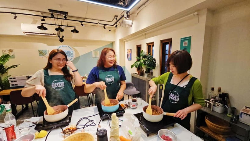 Taipei: Cooking Class & Market Adventure Historic Dadaocheng - Price and value: what $99 buys in real experiences