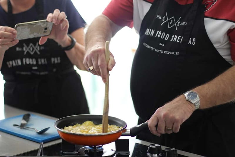 Tapas Cooking Workshop & Market Visit - Logistics that matter: time, groups, and what you should bring