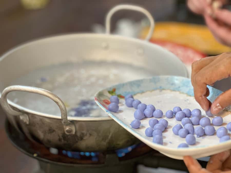 Thai cooking class &Market tour by Amazon Prime Series Chef. - What to bring (so the day stays pleasant)