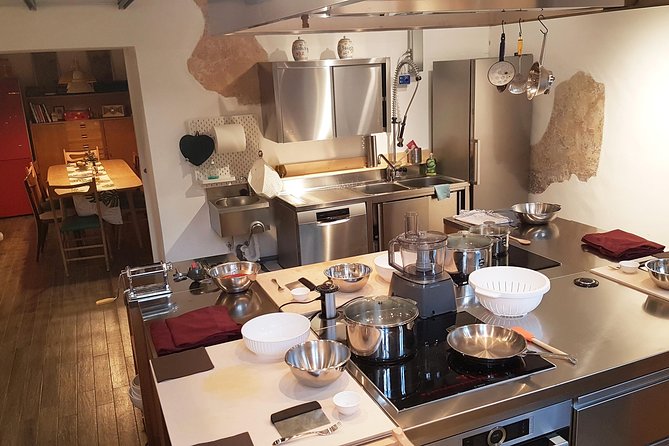The Art of Making Pizza-Cooking Class in Unique Location with Italian Pizzachef - Value Check: Is $192.23 Worth It?