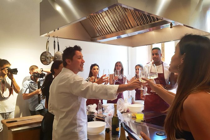 The Art of Making Pizza-Cooking Class in Unique Location with Italian Pizzachef - Small Group Size: Why It Changes the Quality