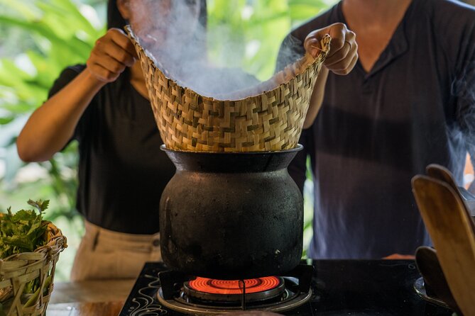 The Namkhan - Cooking Class - Small group size, guides, and the cultural layer