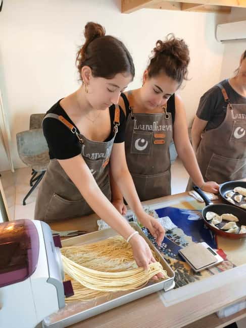 Tokyo: Real Ramen & Dumpling Cooking with Master Chef - Ramen Lessons in Ekoda: Meeting Point and Timing That Actually Works