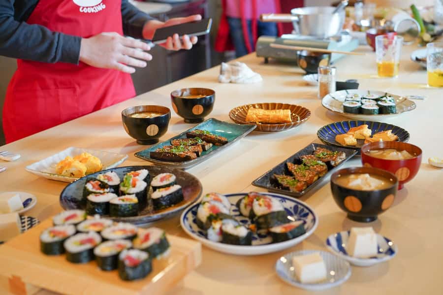 Tokyo: Sushi Cooking Class with Sake Tasting - The dishes you’ll actually make (and why they’re a smart mix)