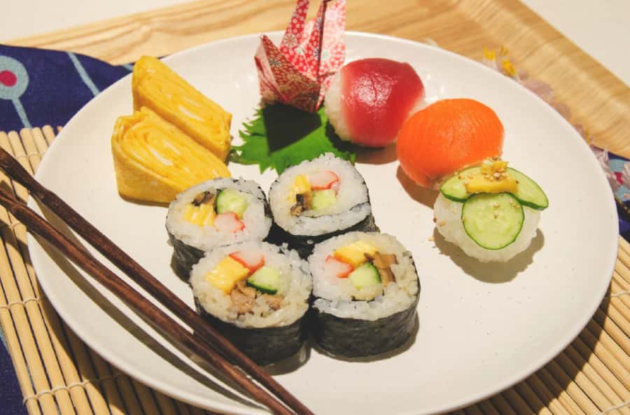 Tokyo: Tsukiji Market Walking Tour & Sushi Cooking Class - Key Highlights You’ll Feel Immediately