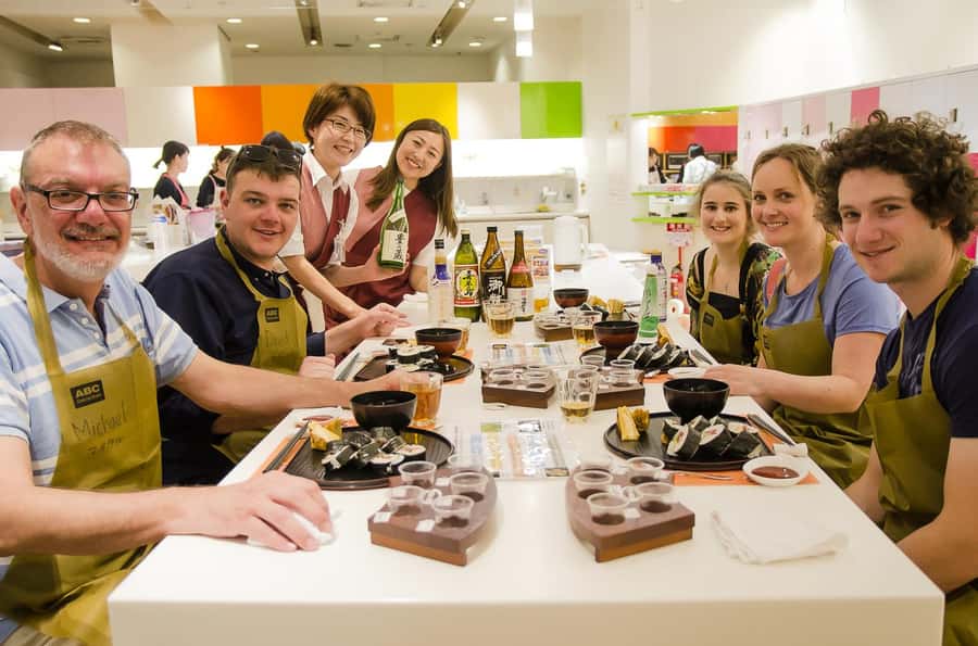 Tokyo: Tsukiji Market Walking Tour & Sushi Cooking Class - Who This Tour Suits Best (and Who Should Rethink It)