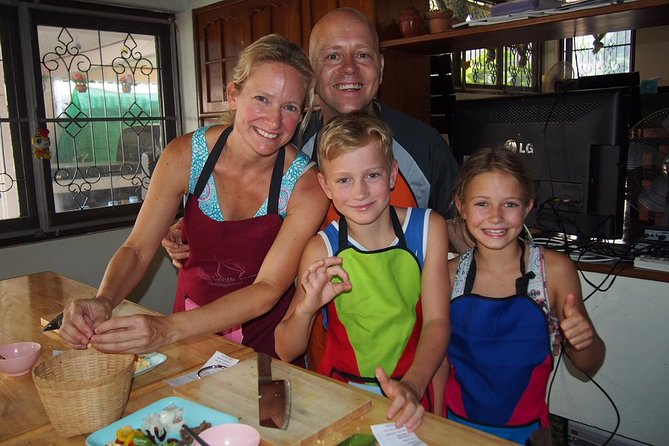 Tomyumthai Cooking Class in Chiang Mai - The meal: why you should go hungry