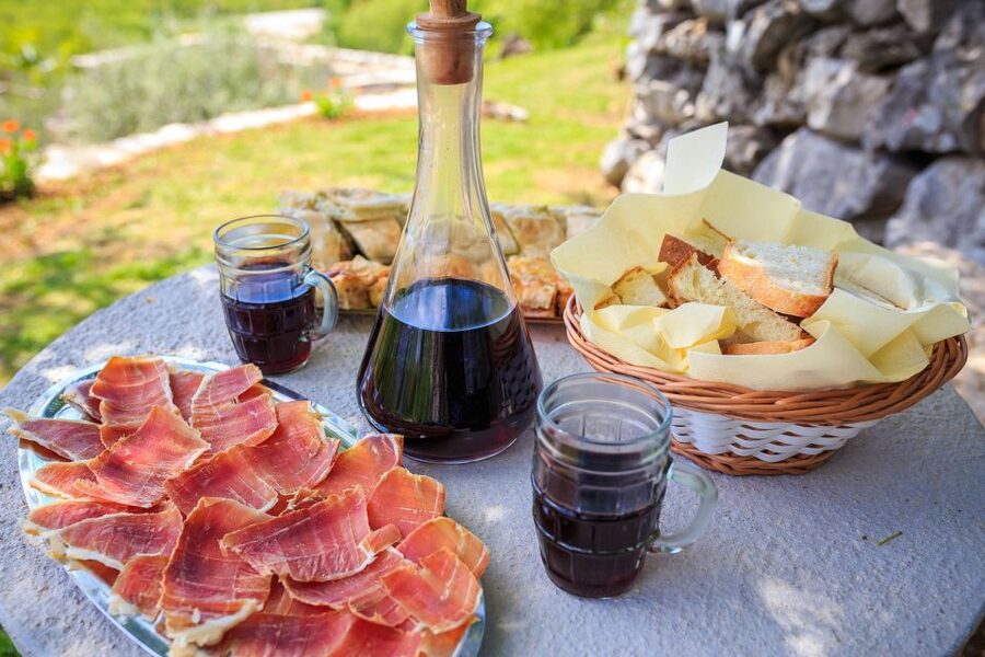 Traditional Dalmatian Cooking Class from Dubrovnik - Eating what you made: the end-of-day feast with local drinks
