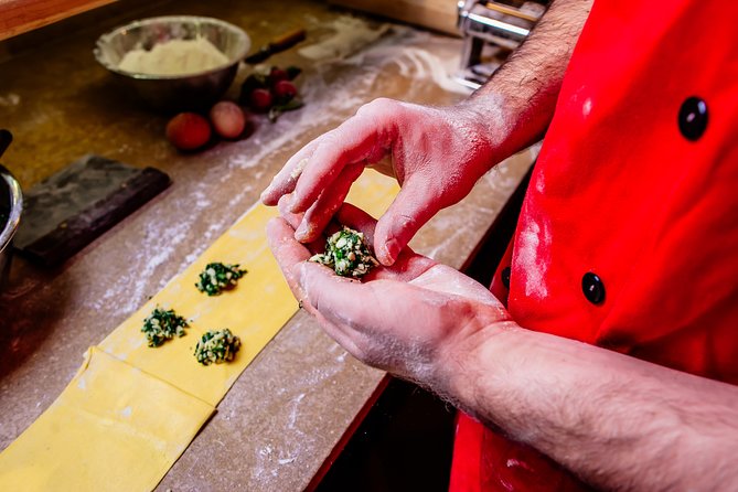Traditional Home Cooking in Modena,Tagliatelle, Tortelloni & Wine - Practical logistics that can make or break your day