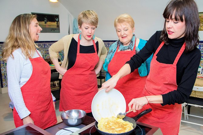 Traditional Paella & Tortilla & Sangria - A Valencia Native Teaches Paella in a Real Madrid Home