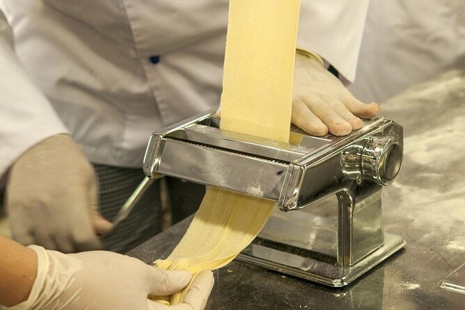 Traditional Pasta Cooking Class with Tiramisu Small Group - Prosecco + A Short Pasta and Tiramù Primer (So the Cooking Isn’t Just Guesswork)