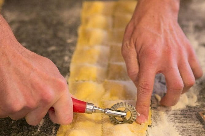 Traditional Tuscan Cooking Class in Florence - The 7:00 pm Small-Group Format (and Why It Matters)
