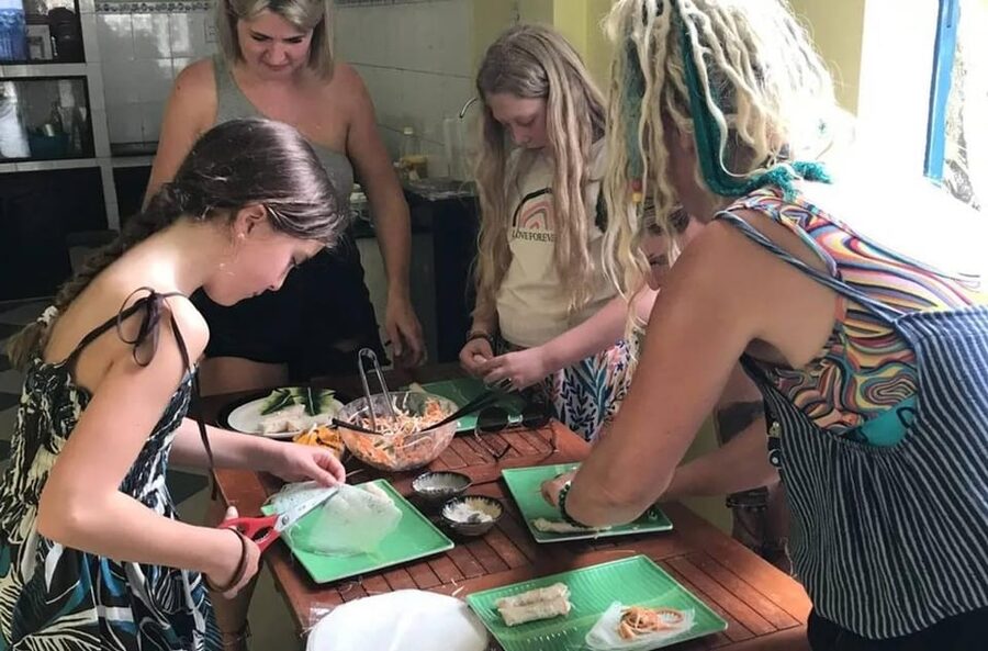Traditional Vietnamese Cooking Class in Leina Cookery - From Welcome Juice to Tasting: The Pace You’ll Notice
