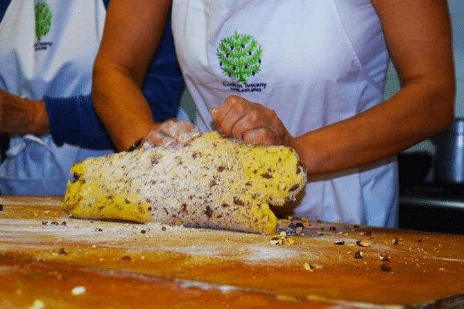 Tuscan Cooking Class - Arriving at Agriturismo Il Vicario: The Setting Sets the Tone