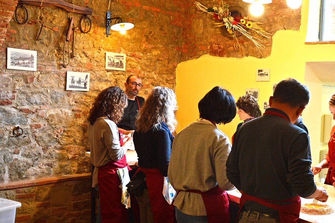 Tuscan Cooking Class - Traditional 5 course menù - Small group size and English instruction: why you won’t get lost
