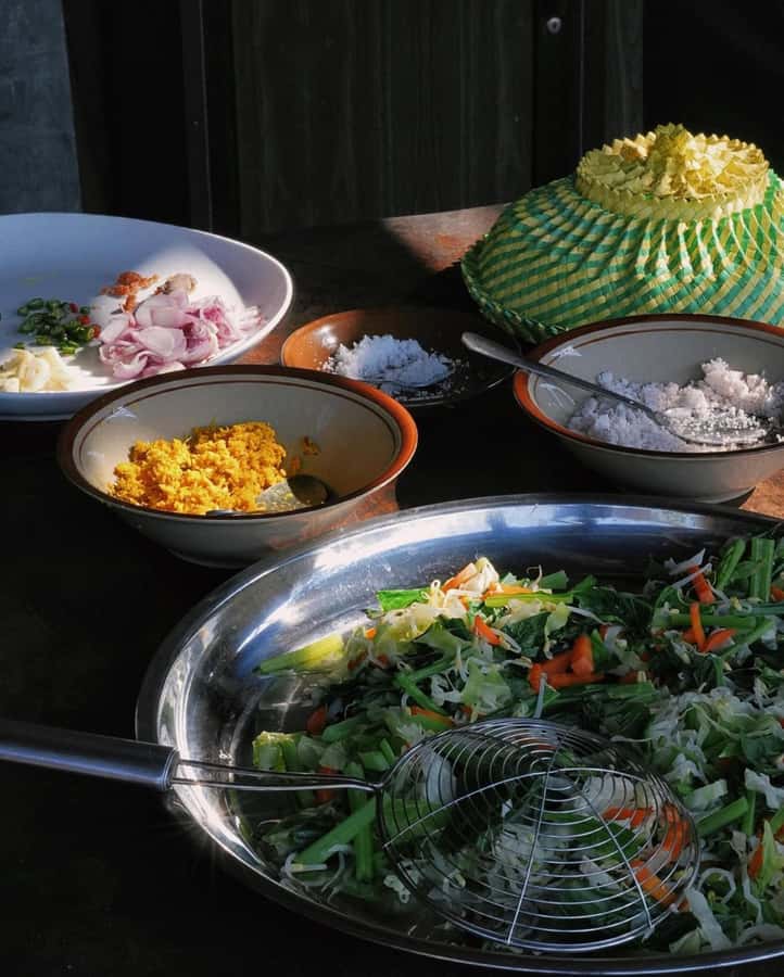 Ubud: Authentic Traditional Balinese Village Cooking Class - Starting at the organic farm and spice garden