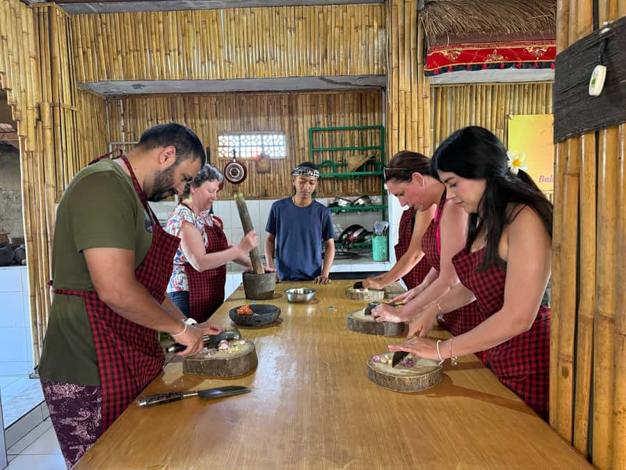 Ubud: Balinese Cooking Class with Traditional Dishes - Key things you’ll care about before you go