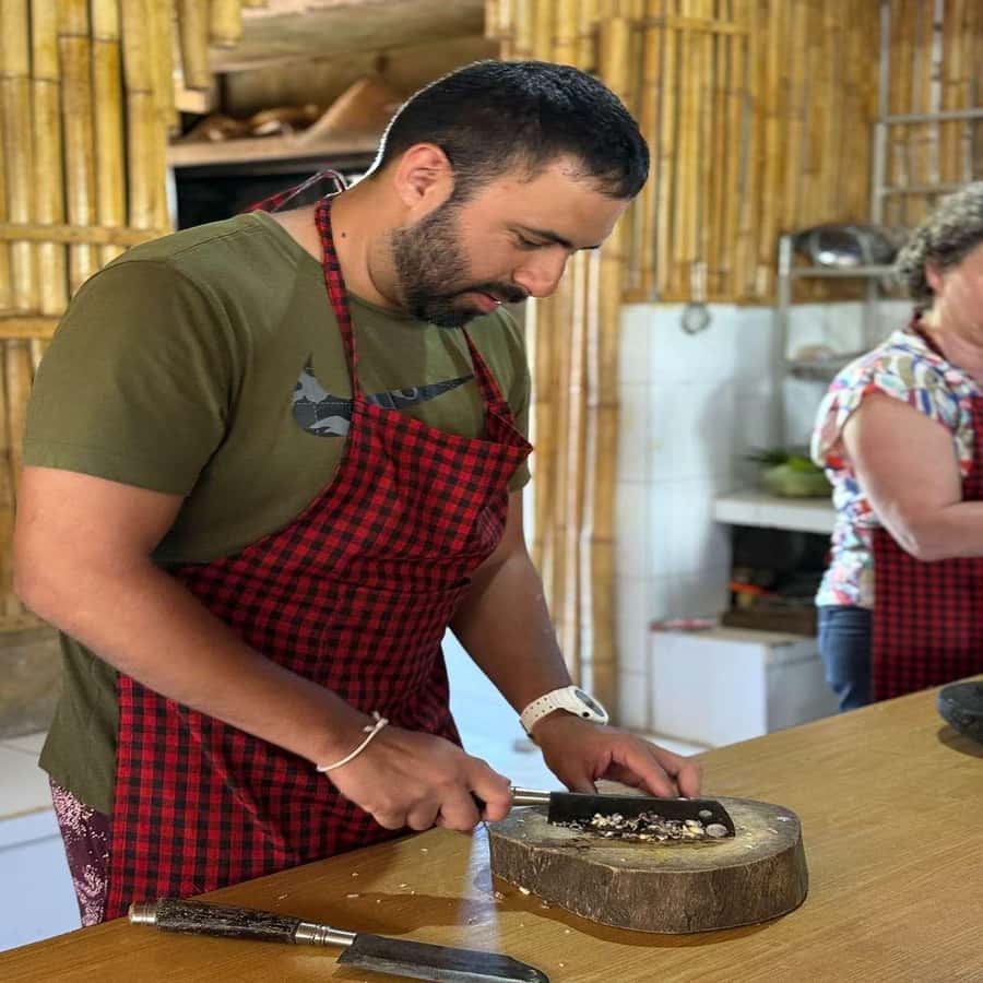 Ubud: Balinese Cooking Class with Traditional Dishes - From hotel pickup in Ubud to a village-style start