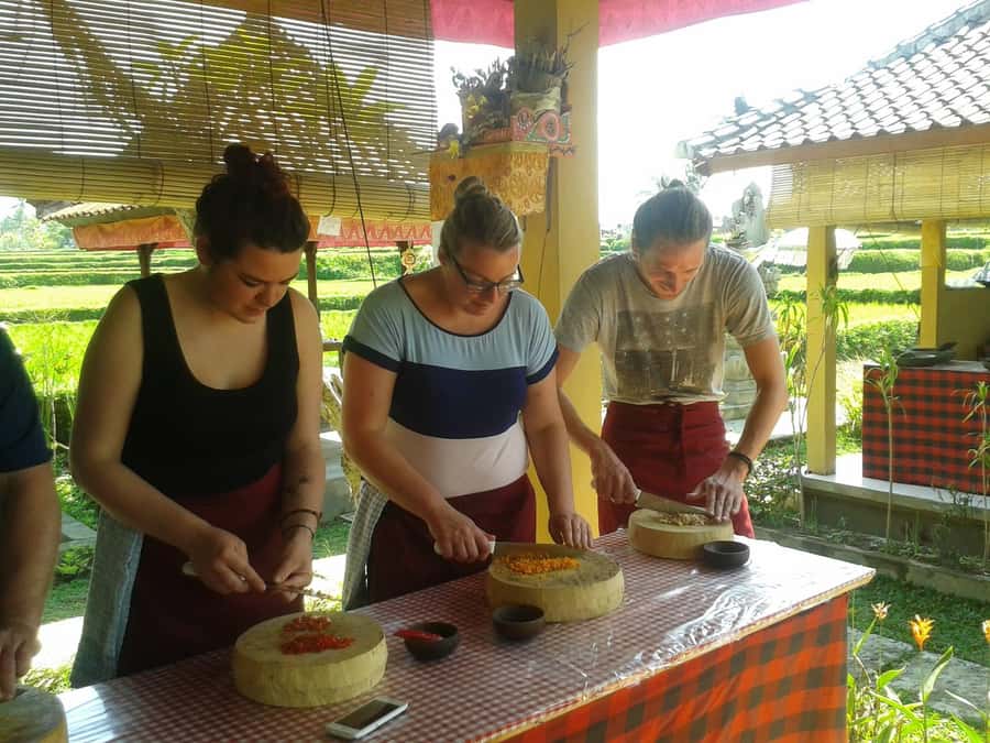 Ubud Cooking : All Inclusive Cooking Class - The Hands-On Cooking Part: You Do the Work