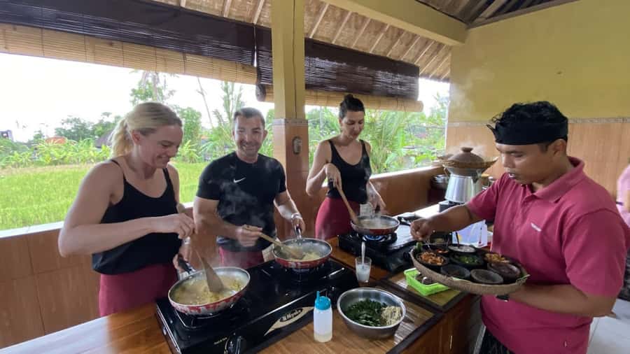 Ubud: Cooking Class with Transfers and Optional Market Visit - Dinner at the Table: The Meal Is the Point