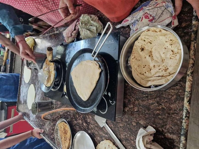 Udaipur: Authentic Indian Cooking Class with Lunch or Dinner - A home-kitchen cooking class in the heart of Udaipur