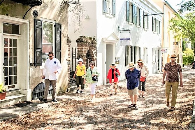Undiscovered Charleston: Half Day Food, Wine & History Tour with Cooking Class - Lunch at a Cozy Bistro: Three Courses and Wine Pairings That Make Sense