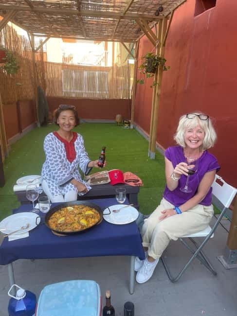 Valencia: Paella Cooking Class with Tapas and Drinks - What you actually learn: sofrito, layering, and socarrat timing