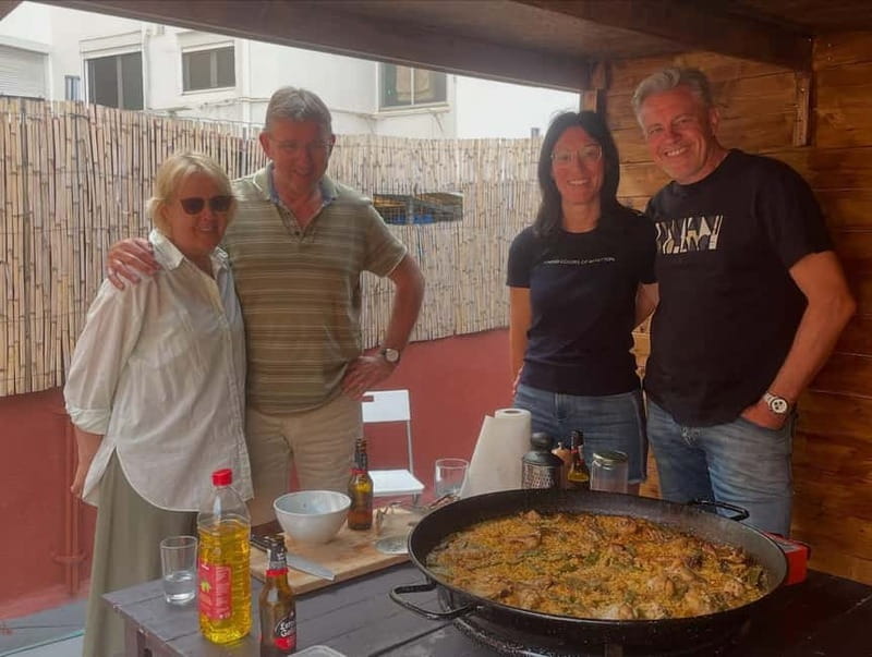 Valencia: Paella Cooking Class with Tapas and Drinks - How the evening ends: coffee, liqueur, dessert, and your takeaway