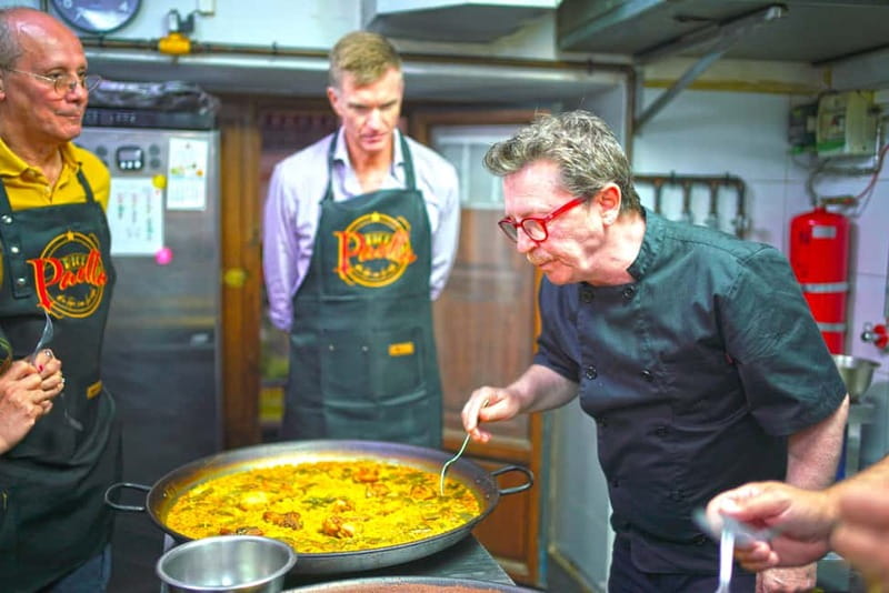 Valencia: Traditional Paella Cooking Class and Dinner - Price and Value: Is $105 Fair for 2 Hours?