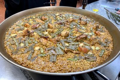 Valencian paella cooking class, tapas and visit to Ruzafa market. - Tapas, sangria workshop, and the pre-cooking food reality