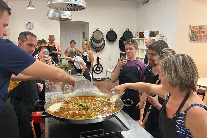 Valencian Paella Cooking Class, Tapas & Sangria - Evening - Key highlights at a glance