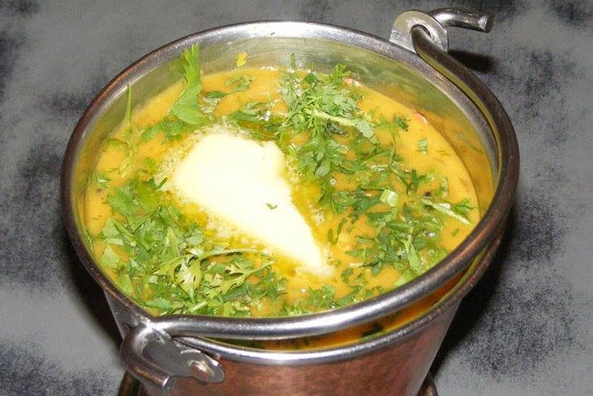Veg and Non veg : Private Cooking Class in Delhi home (7 meal) - The 3-Hour Flow: Drink, Curry Building, and Bread on the Plan