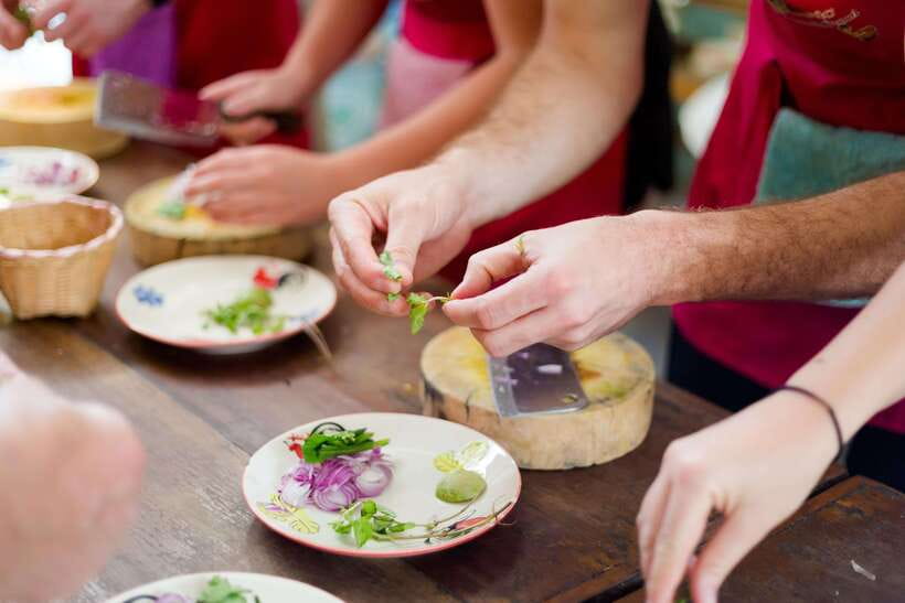 Vegetarian Hanoi Cooking Class: Master Vietnamese Cuisine - Why a Hanoi vegetarian cooking class works better than a restaurant meal