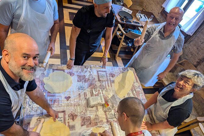 Venetian Secrets 3 course Cooking Class and Unlimited Prosecco - Finding the kitchen in Venice: Campo San Gallo and a hands-on start
