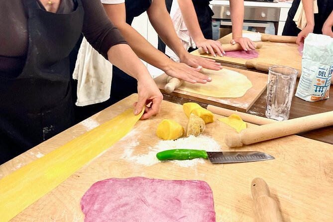 Venice Cooking Class in Mestre – Pasta & Tiramisu, wine and more - Pacing, Timing, and Communication: Small Group, Real Life