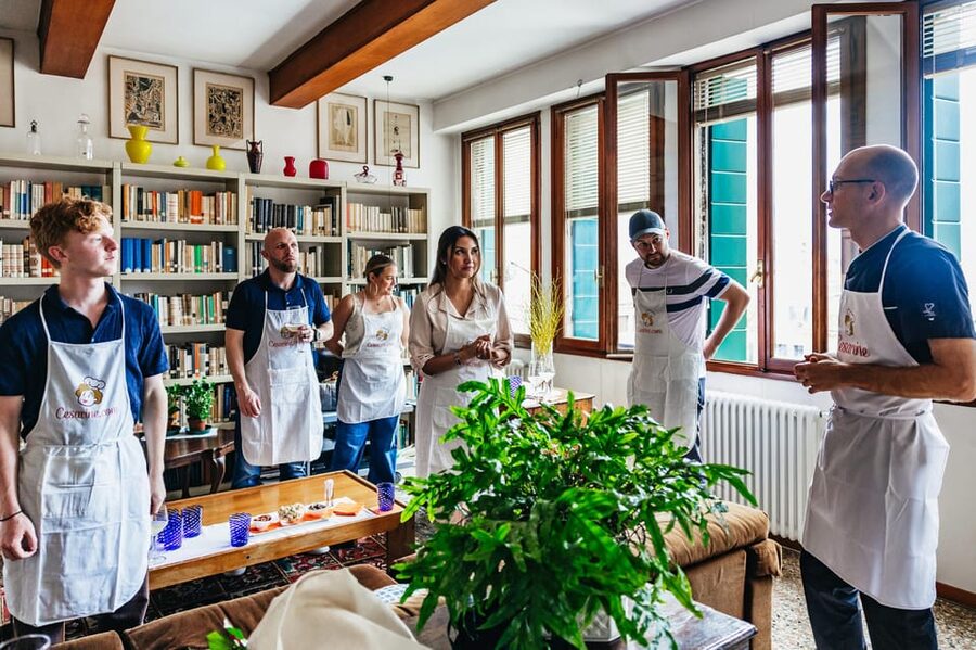 Venice: Pasta and Tiramisu Cooking Class at a Local's Home - Who should book this class in Venice