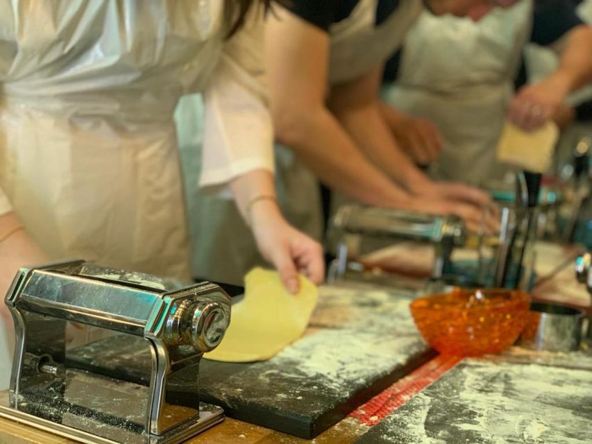 Venice: Pasta and Tiramisu Cooking Class with Wine - Key things I’d pencil into your Venice day
