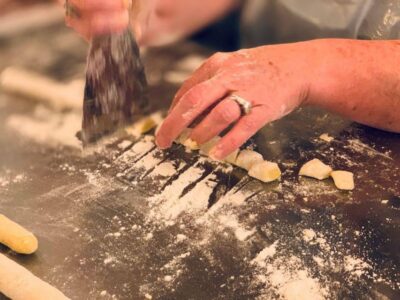Venice: Pasta and Tiramisu Cooking Class with Wine - What You Actually Learn: Fettuccine, Ravioli, and Tiramisu