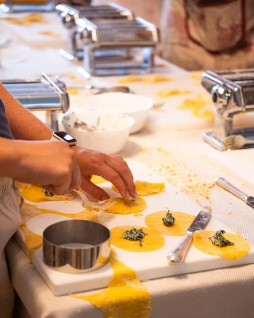 Verona Arena: The ORIGINAL Fresh Pasta and Tiramisu Cooking Class with wine - Verona Arena Nearby: A Cooking Class That Feels Like Part of the City