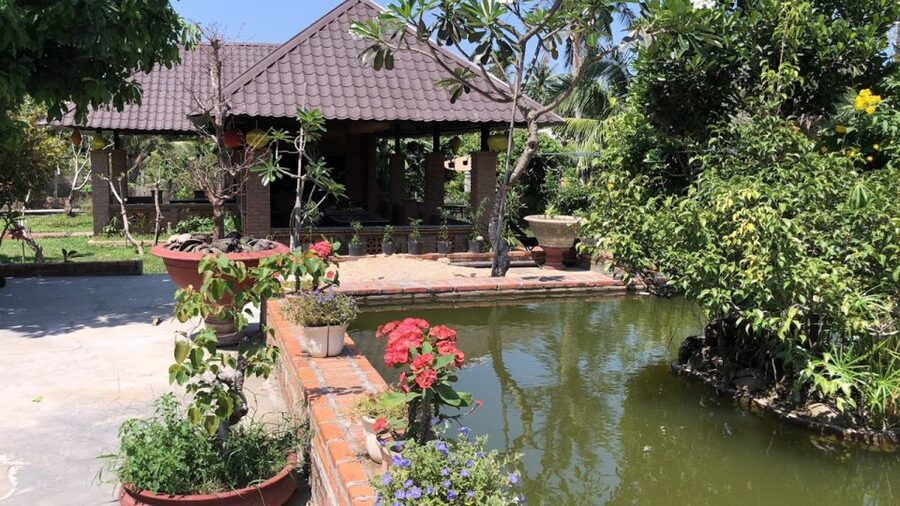 Viet Garden Cooking Class (Countryside and Market tour) - The Vegetable and Herb Garden: Where Freshness Starts