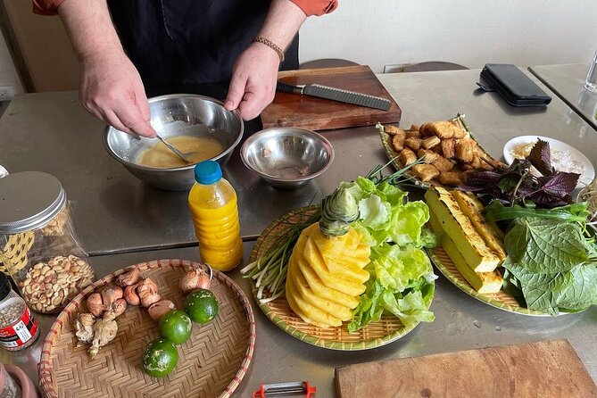 Vietnamese Vegetarian Cooking Class in Hanoi - Meeting Point on P. Gia Ngư: Plan Around No Pickup