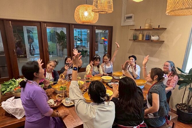 White Lotus Thai Cooking Class in Bangkok - Cost and Value in Central Bangkok: What $35.69 Really Buys