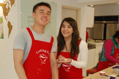 Xiao long bao, Pork thick soup, Bubble milk tea. (Taiwan Cooking Class)-B - Vivian and a small group that actually teaches